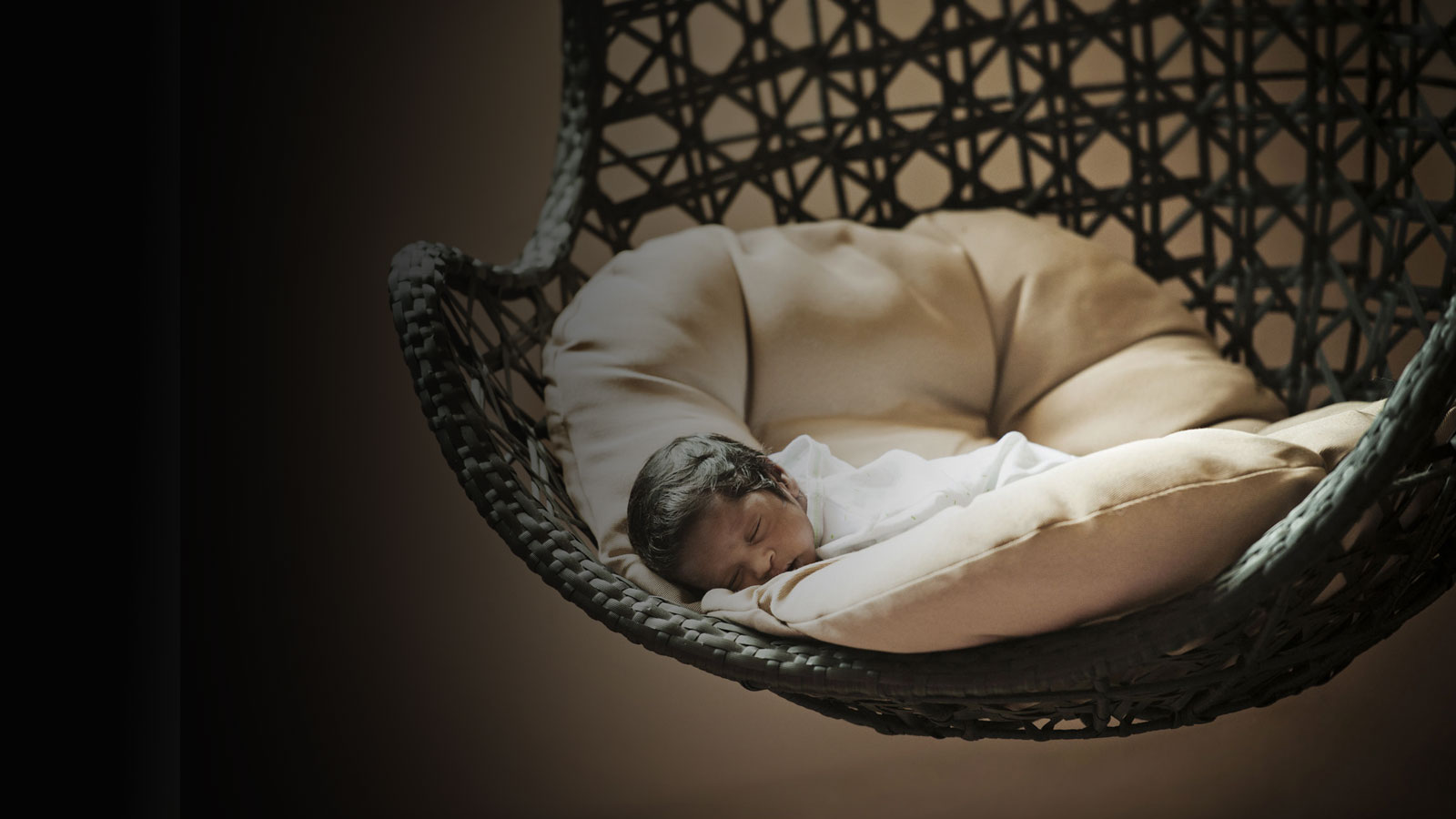 newbornbg White Room Studio