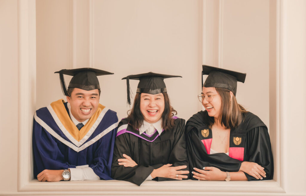 Book Singapore's Top Photo Studio For Graduation Photos