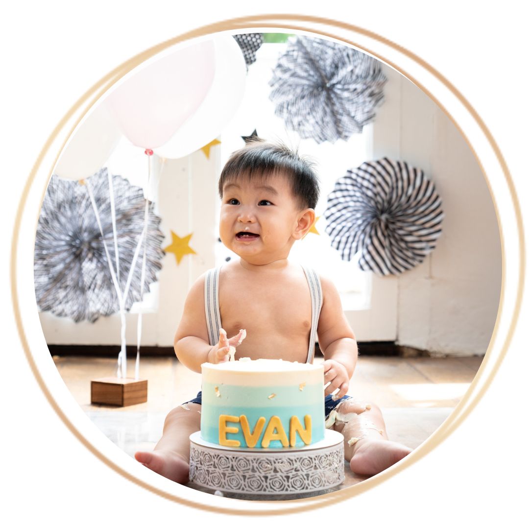 Cake Smash Photoshoot with Evan Studio Photography White Room Studio 219 River Valley Singapore Cake Smash Photoshoot with Evan Studio Photography White Room Studio 219 River Valley Singapore