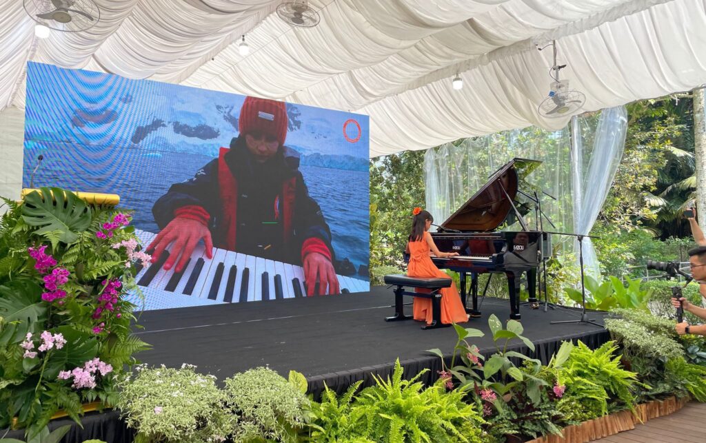 Hillary-OSullivan-Young-Pianist-CDL-Green-Gallery-Opening-Botanic-Gardens-Performance Hillary O'Sullivan, young pianist performing at CDL Green Gallery at Botanic Gardens. Credit: White Room Studio