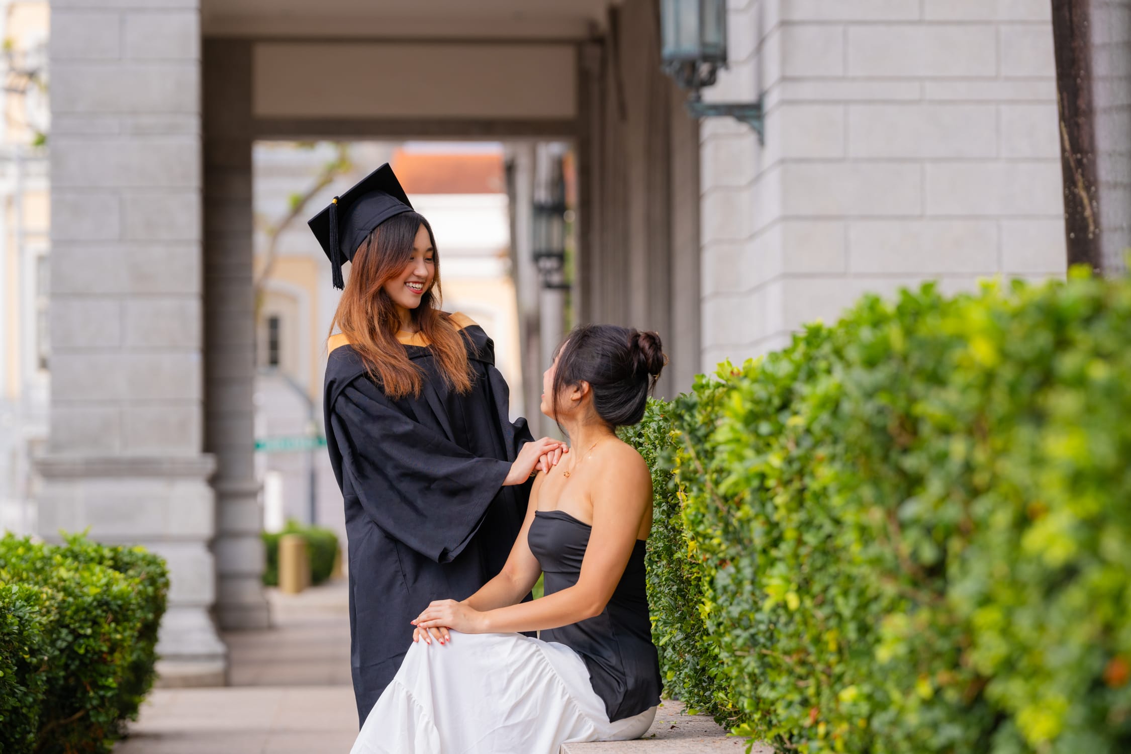 An Outdoor Graduation Photoshoot Of Siblings at National Gallery Singapore – White Room Studio 219 River Valley Road Singapore