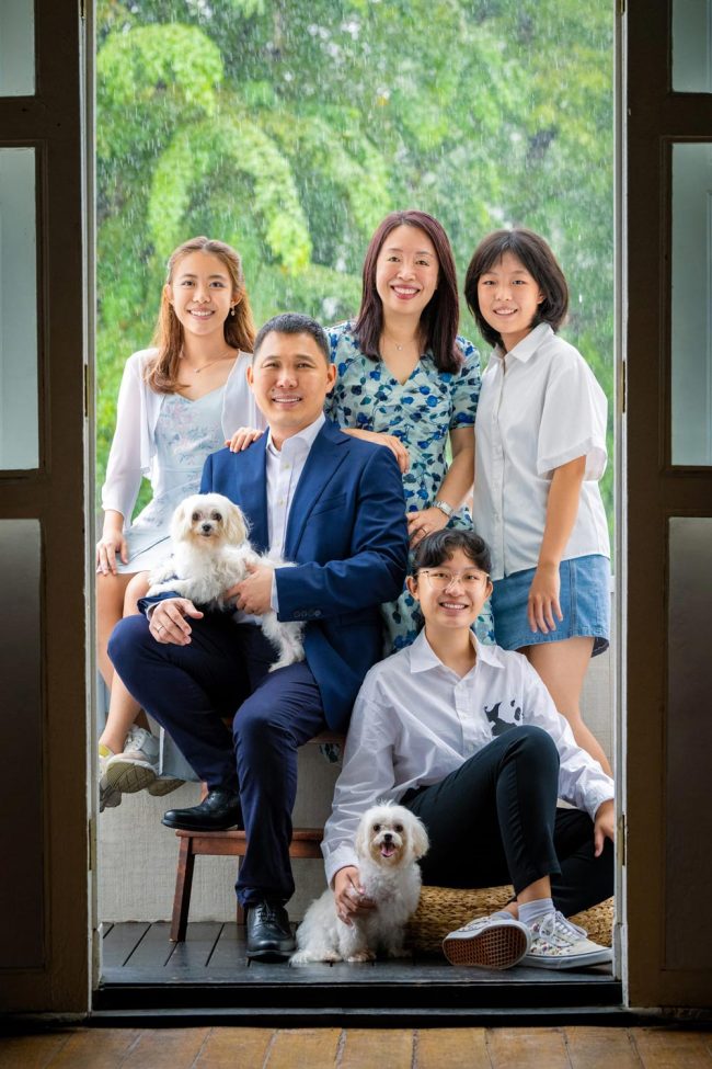 Professional Family & Multi Generation Photoshoot in Photography Studio, Singapore