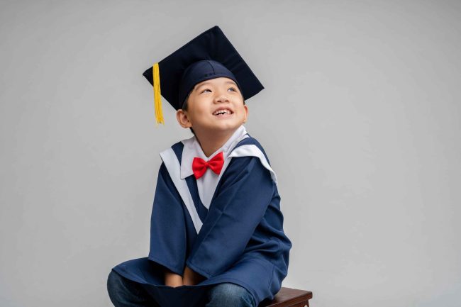 Professional K2 Graduation Family Photoshoot in Photography Studio, Singapore