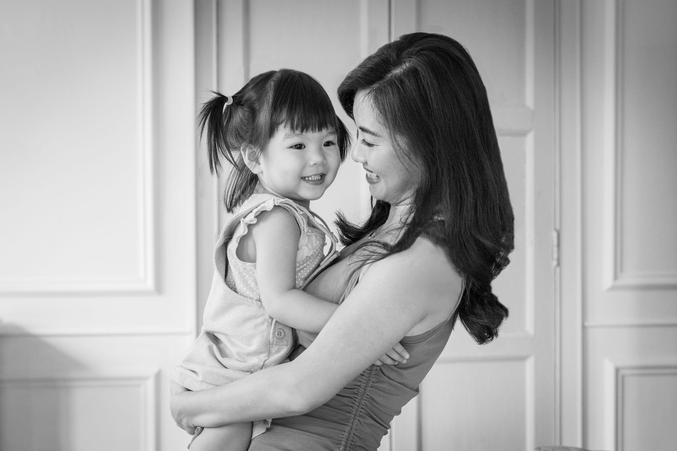 Family Photoshoot With Mother And Daughter Studio Photography White Room Studio 219 River Valley Singapore Family Photoshoot With Mother And Daughter Studio Photography White Room Studio 219 River Valley Singapore