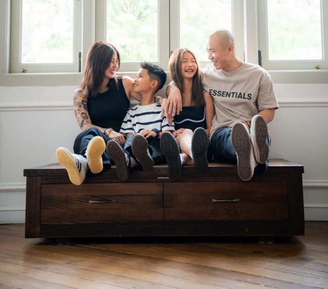 Professional Family & Multi Generation Photoshoot in Photography Studio, Singapore Professional Family Photoshoot in Photography Studio, Singapore