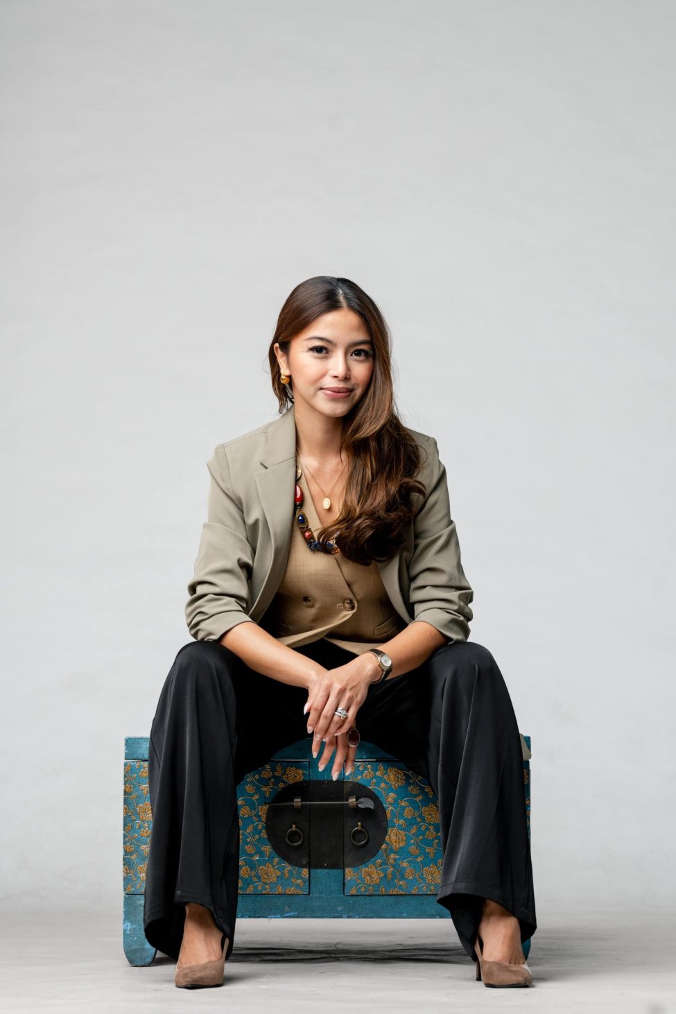 Women in a photography studio setting during a glamour photoshoot in Singapore, White Room Studio. Credit: White Room Studio Pte Ltd