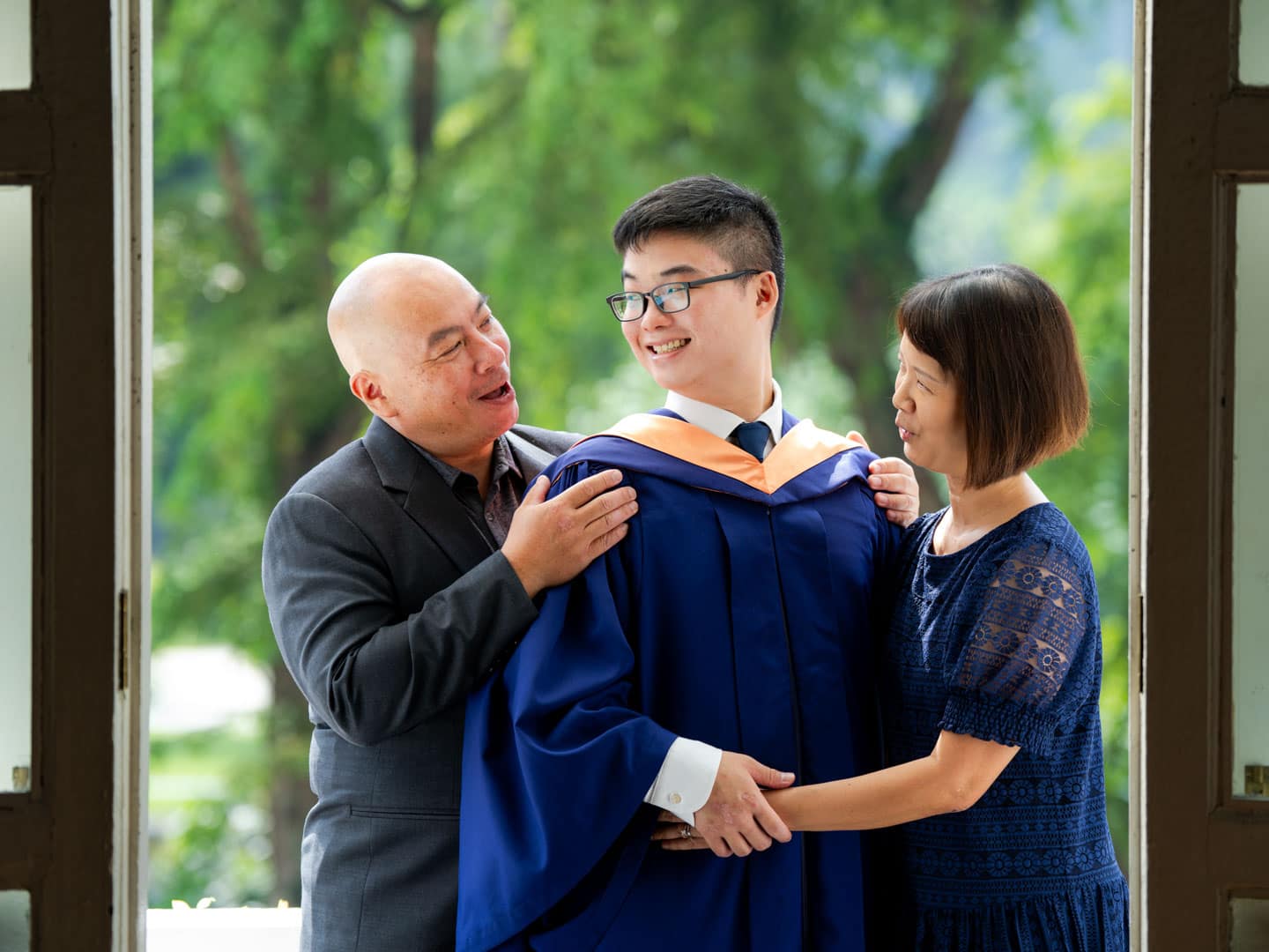 Graduation Family Photoshoot With Parents Studio Photography White Room Studio 219 River Valley Singapore Graduation Family Photoshoot With Parents Studio Photography White Room Studio 219 River Valley Singapore